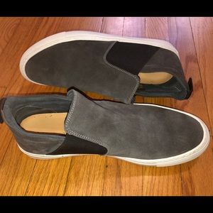 Low cut suede shoes